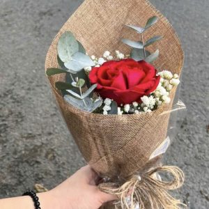 1 bông hồng gói lụa